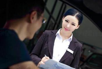 是艺术是一场恶作剧？“爱丝”的美丝学校套图任你评