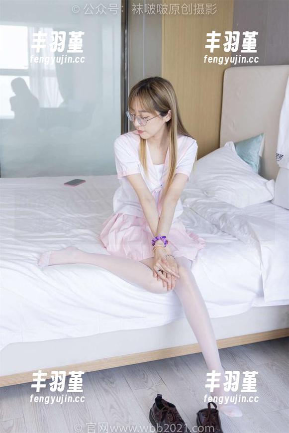 BoBoSocks袜啵啵 - 裸足（花絮版）：泡芙的资源与图包，脚趾舞蹈开演！