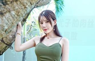 Feilin嗲囡囡 - 透过尤尤子的肉丝，精选中的另类气息飘散