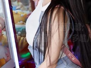 MiiTao蜜桃社 - 一条美腿入魂：佩琦Pinky的写真集资源让人想多瞧几眼