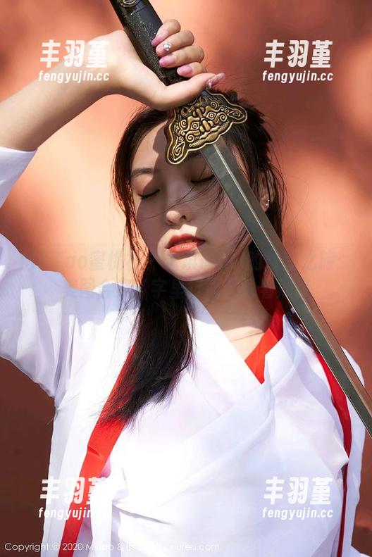 MiiTao蜜桃社 - 米琪MIKI的教室之旅：美图合集，字里行间都透着期许