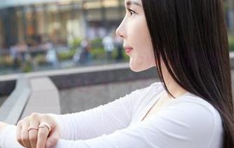 MiiTao蜜桃社 - 在线领略露西Lucy的白丝写真，怎么觉得更像是置身一个梦中？
