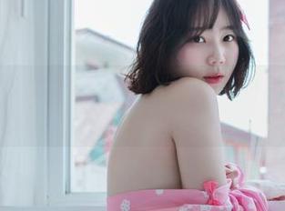 MyuA(뮤아)的睡衣写真，似乎在暗示我们：梦的世界也是个cos的舞台。
