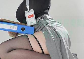 免费写真啦！NinJa阿寨寨完美美腿，难道不想来一睹风采吗？