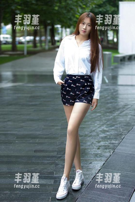 TuiGirl推女郎 - 精选：哪里也找不到的潘娇娇泳池vibes