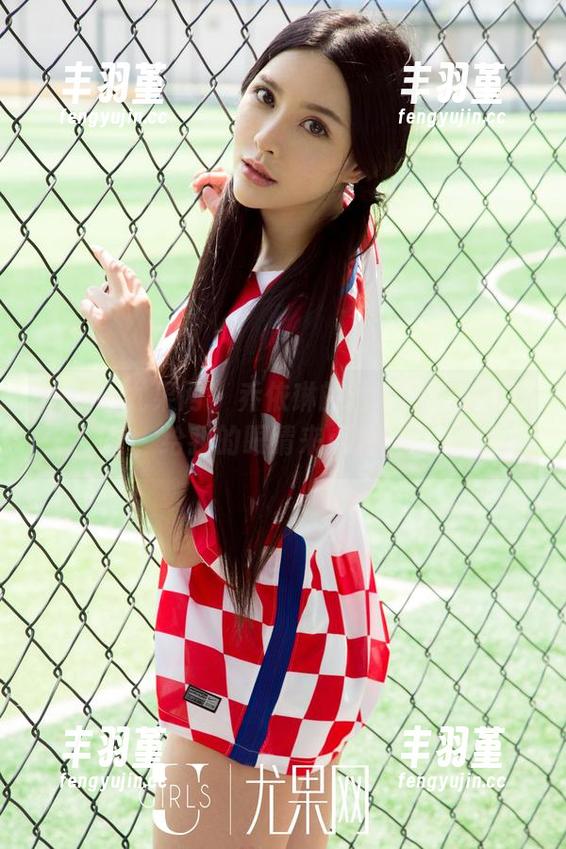 UGirls尤果网 - 乔依琳的透明图集新鲜出炉，给我的眼睛来点刺激吧！