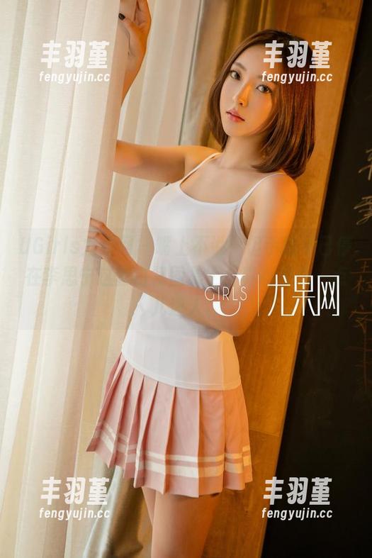 UGirls尤果网 - 嘴上不说，但手指早已停在李思宁这套白裙图集上，真有那么一点儿迷人。