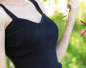 UGirls尤果网 - 写真还是个伪君子？白一晗透视表现思考中