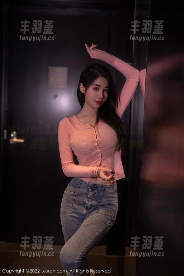 Xiuren秀人网 - JK写真里的七七kiko，原图和想象不能满分都是她哦。