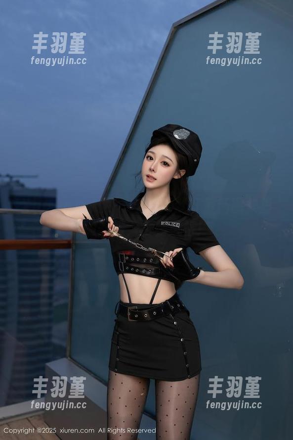 Xiuren秀人网 - 看！叶梦轩最新图集里的厨娘，全新风格！