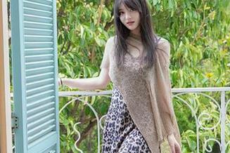 Xiuren秀人网 - “洗澡不孤单”——奶芙乔乔的浴室最新写真集，模特和洗面奶强强联手！