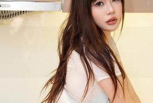 Xiuren秀人网 - 原图放送：悠悠YOYO的旗袍梦，作品集比你想得还要疯狂。