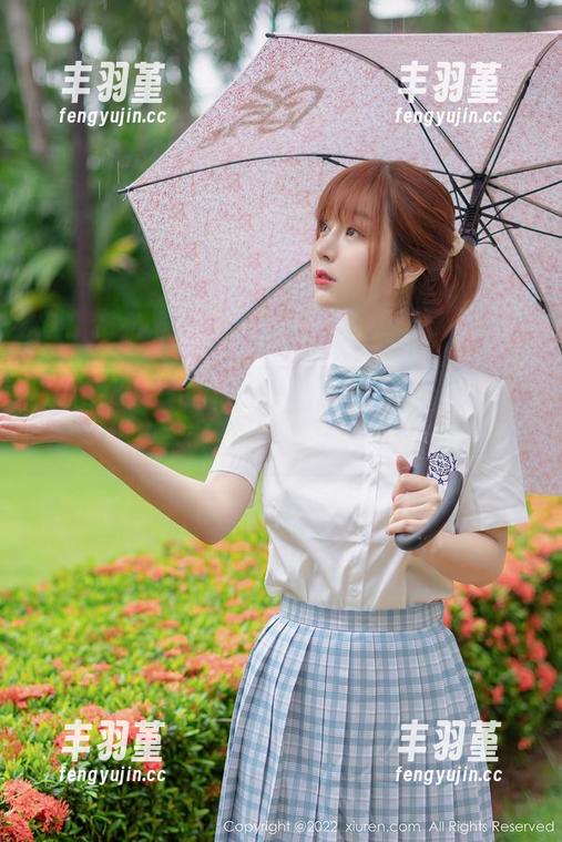 Xiuren秀人网 - 晓梦may婚纱图包：你们见过婚纱里的“走光”吗？免费送哦！