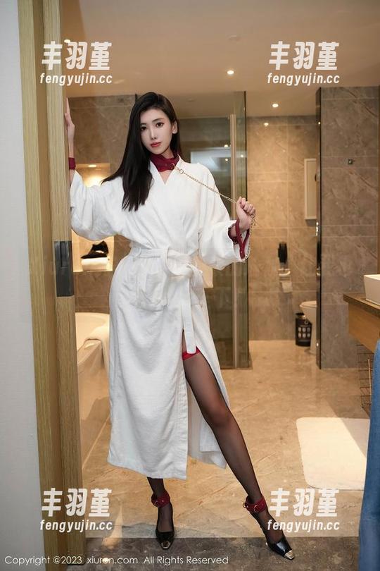 Xiuren秀人网 - 王曼柔的瑜伽，让我也想pose一下！