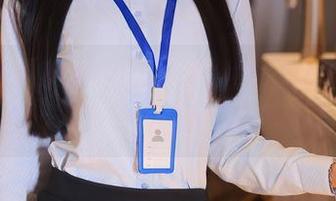 Xiuren秀人网 - 茜茜Kimi豹纹图包，放着让人静静欣赏、还是…？