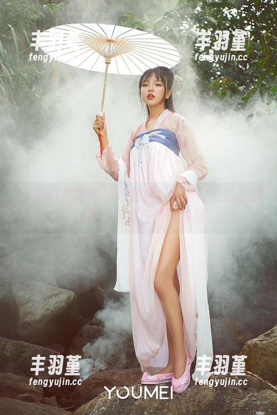 YouMi尤蜜荟 - 在线观看娜依灵儿的泳装合集：美好与骚动并存
