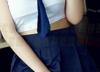 YouMi尤蜜荟 - 小热巴的清纯神曲：每次套图更新都有新意哦！