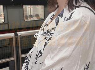 这张Zyra秋女仆的图片太好看，下载之后我会每天偷偷看哦！