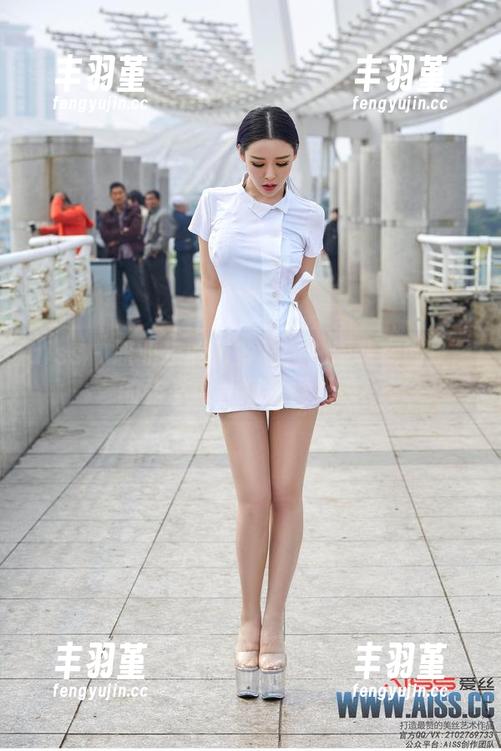 aiss - 职业装照有多好看？索菲在网盘里的作品真让我刮目相看！