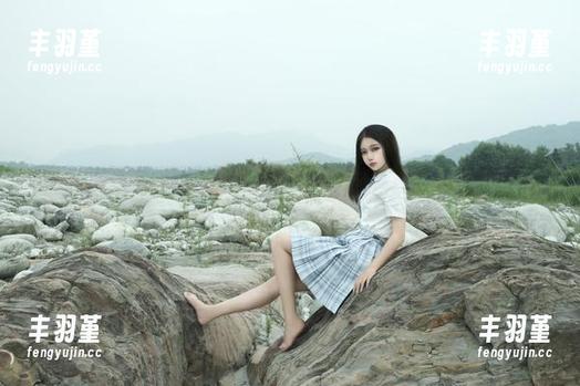 LV的隐秘丛林，eloise软软在高清图里一秒变女神