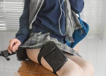 看！izumi泉桃子如何在皮衣套图里散发叛逆气质？