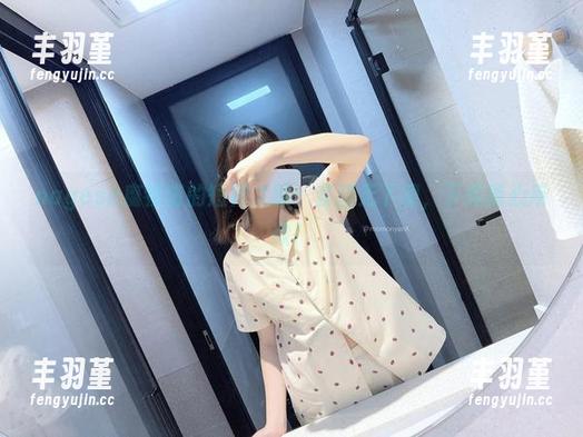 nagesa魔物喵 nagesa魔物喵的短裙之旅:套图无下限,下载随心所欲!