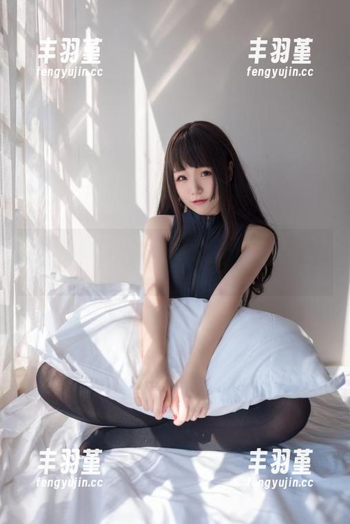 yoko夏宅的写真——一号本黑丝，让我都开始想要穿上去试试！