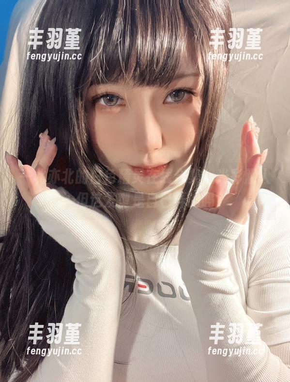 一北亦北的白色精灵在线合集，光彩照人，但这发型是自己弄的吗？