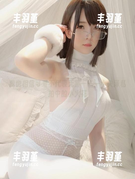 我也相信可爱不代表无害——一小央泽私拍中的小火花