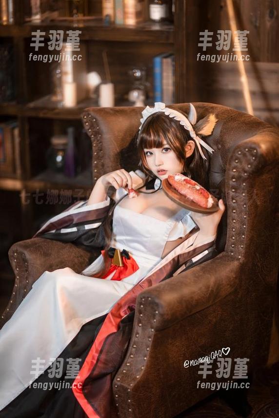七七娜娜子的定制写真：别再信圣诞老人的魔法了