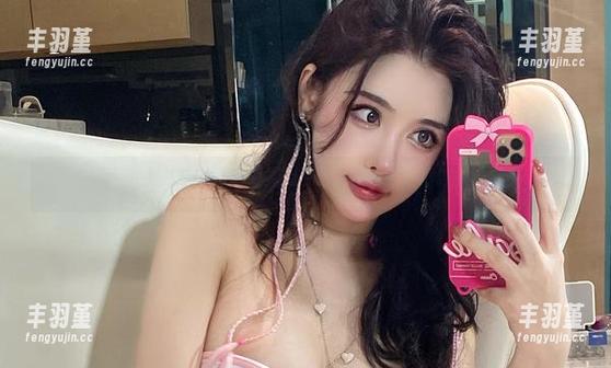 微密圈 - 拿小白兔来配美图,似乎于芷晴想要颠覆纯欲的定义啊!