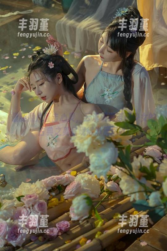 最新照片直击心灵，云溪溪把苗疆少女的古典之美呈现得淋漓尽致!