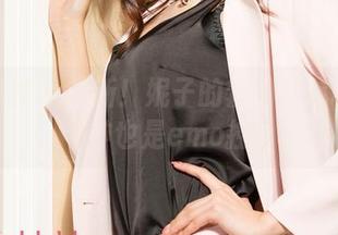 克拉女神 - 最新！妮子的套图让你相信女神也是emo控