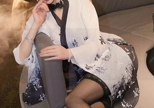 微密圈 - 周妍希的肉色丝袜，图库里也是风靡一时的经典分享