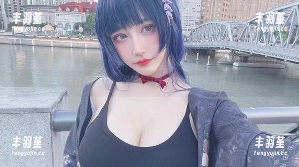 我努力在找最新资源，但啾小妍的猫女造型已经把我晃晕了…