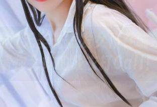 住手！这位无圣光短发女仆在喵糖映画里请你为她的胶衣打Call！