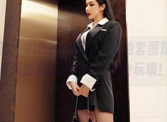 嗲囡囡 - SiByl李思宁：泳池套图精选，夏天的邂逅style，很会玩哦！
