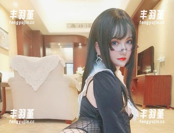 夏鸽鸽不想起床校服作品全集，像是把校园误打误撞的青涩爱情现场全记录下来了，够“燃”的没错！