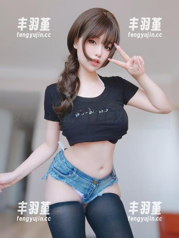 女主K登上天台，免费美图又要上演了！