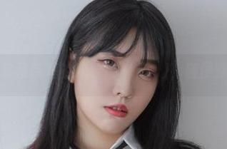 免费欣赏吊带里的宋哈娜(송하나)，随便翻翻吧！