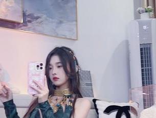 圣诞节快到了，小小奶瓶儿的免费合集让你开心到飞起！