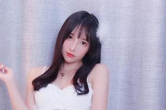 小小奶瓶儿与丝袜的奇籍，资源走遍每一个角落！