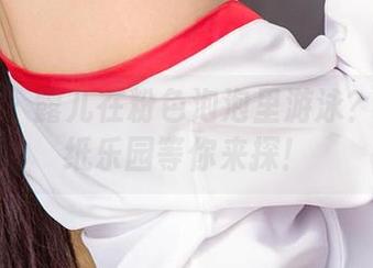 尤果网 - 露儿在粉色泡泡里游泳？高清壁纸乐园等你来探！