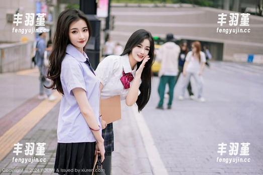 尤蜜荟 - 说实话，小海臀Rena的全套校园写真，完全不想打扰她上课！
