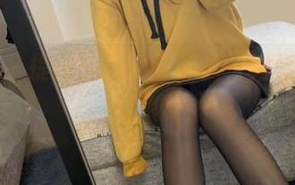 微密圈 - 提袜少女的新福利，姐姐原图直逼眼瞎