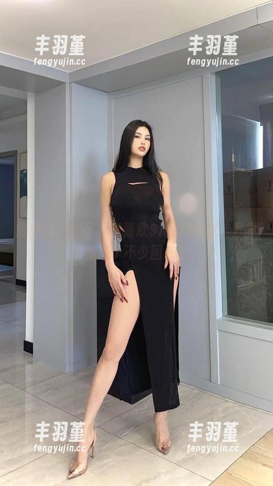 微密圈 - 来了，李嘉欣97豹纹壁纸，默默给我加了不少回头率。