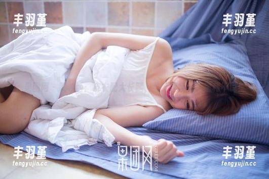 果团网 - 裴希西：皮衣配大长腿，整个图集都是福利不说！