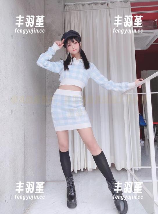 柳丸的新图片，裤里丝给我制造了不小的骚动！