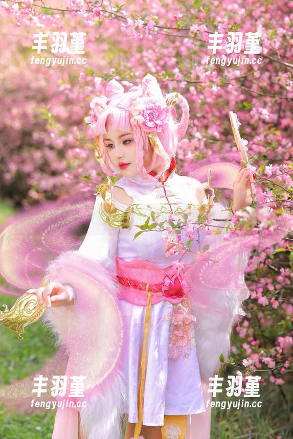 美图系列：桃暖酱和她的豹纹风情小插曲