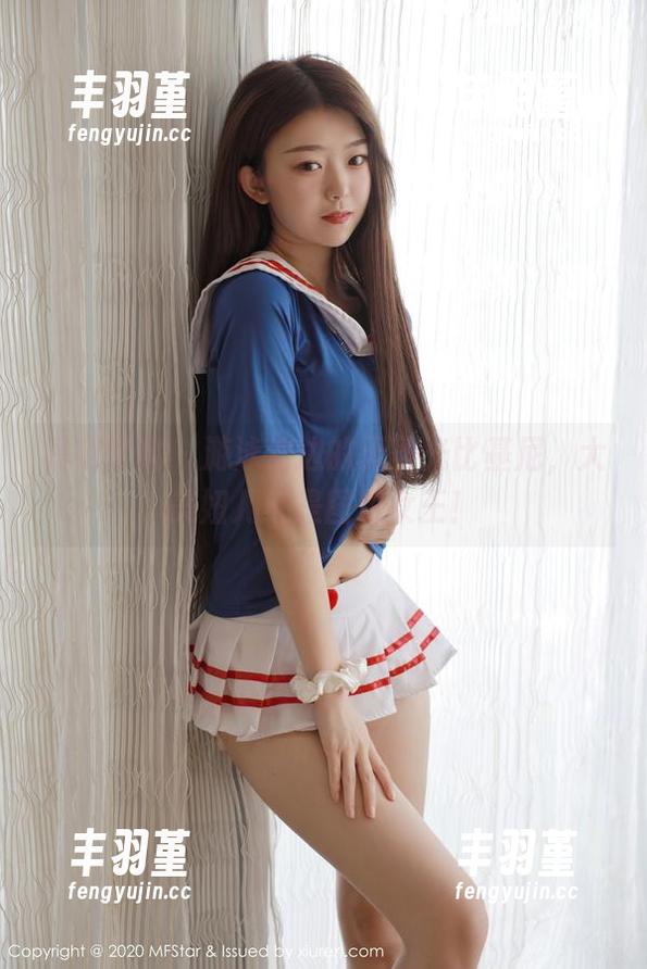 模范学院 - 游泳池边的无圣光比基尼，大美妞儿可是图包女王！